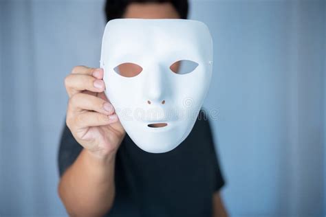 masks are fake